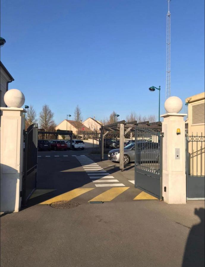 Logement Exceptionnel Avec Jardin Proche Disney Apartamento Montévrain Exterior foto